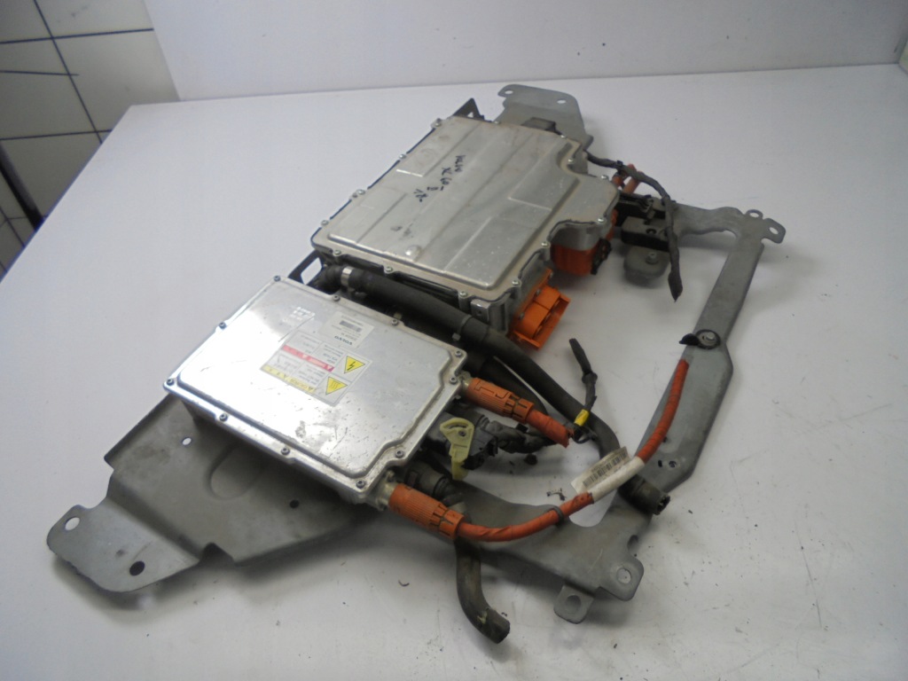 Купить Модуль конвертер инвертор инвертор volvo xc60 ii 2018-