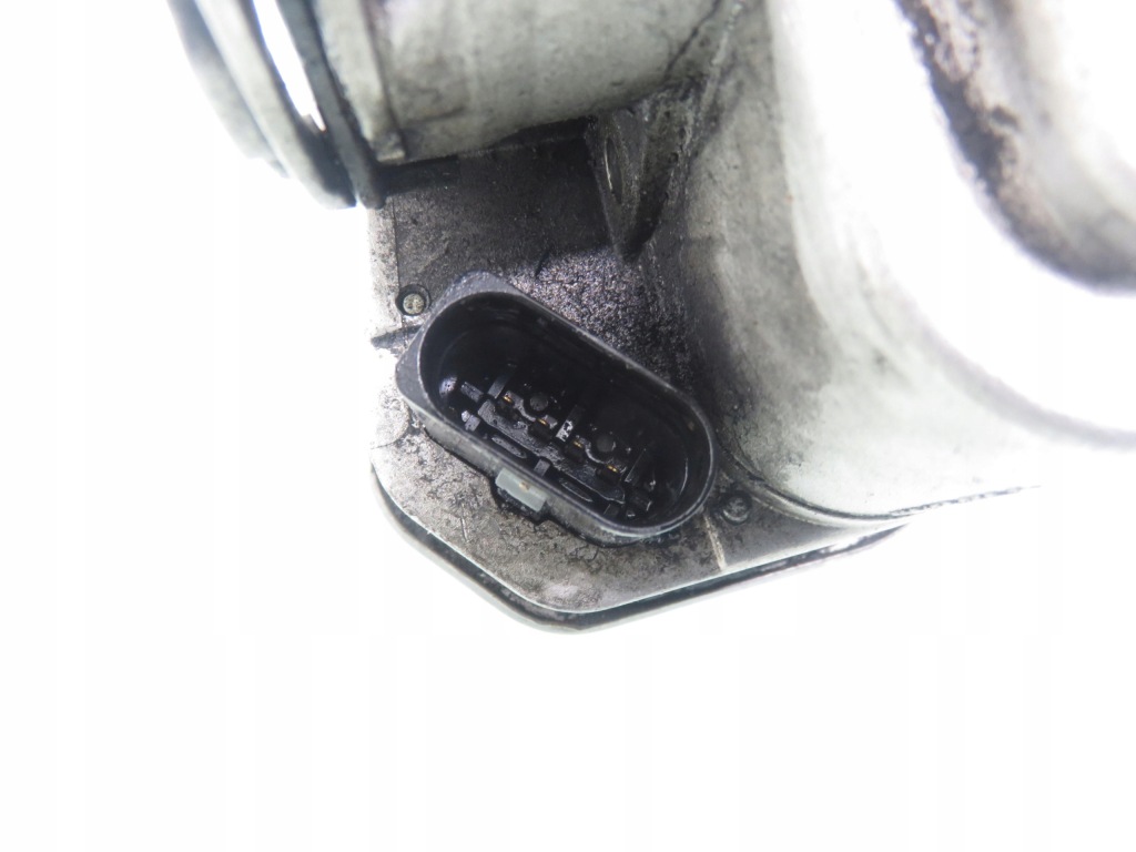 Дроссельная заслонка vw touran 1 1.9 tdi 038128063g в Украине