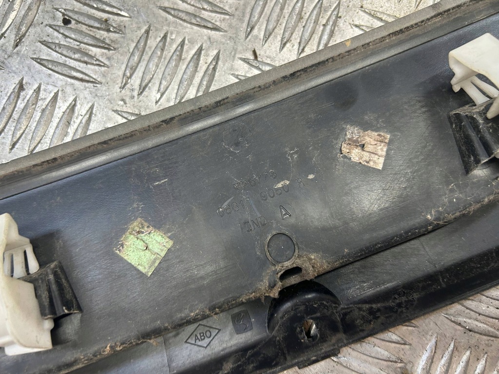 фото №9, Жабо пластиковый dacia lodgy 2012- 668119050r