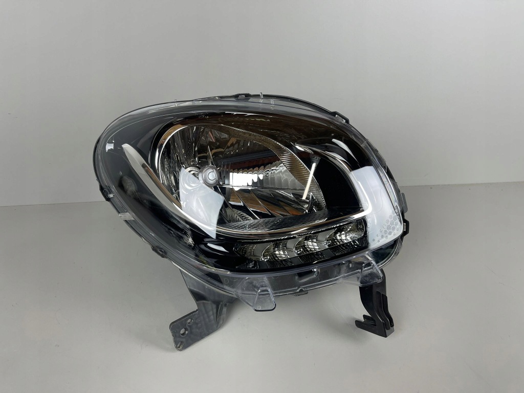 фото №1, Smart fortwo лампа правая перед обычная с led europa a4538201839