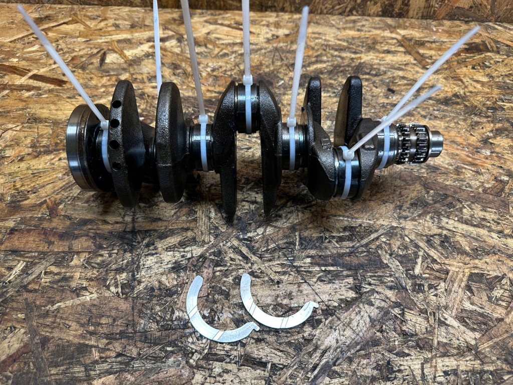 Wał коленчатый renault dacia h4b 0.9 tce Киев