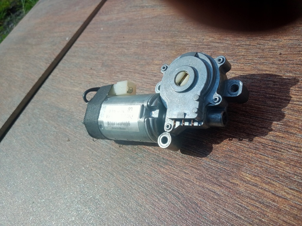 фото №8, Jeep grand cherokee wj 99-04r моторчик люк 24015690