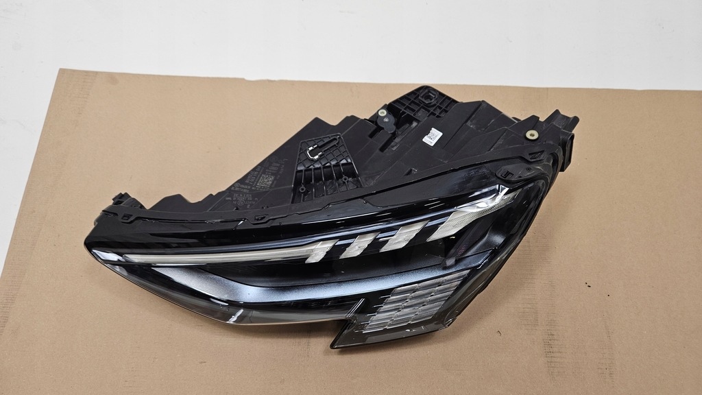 фото №8, Лампа левая перед передняя audi rs3 matrix 8y 8y0941035f