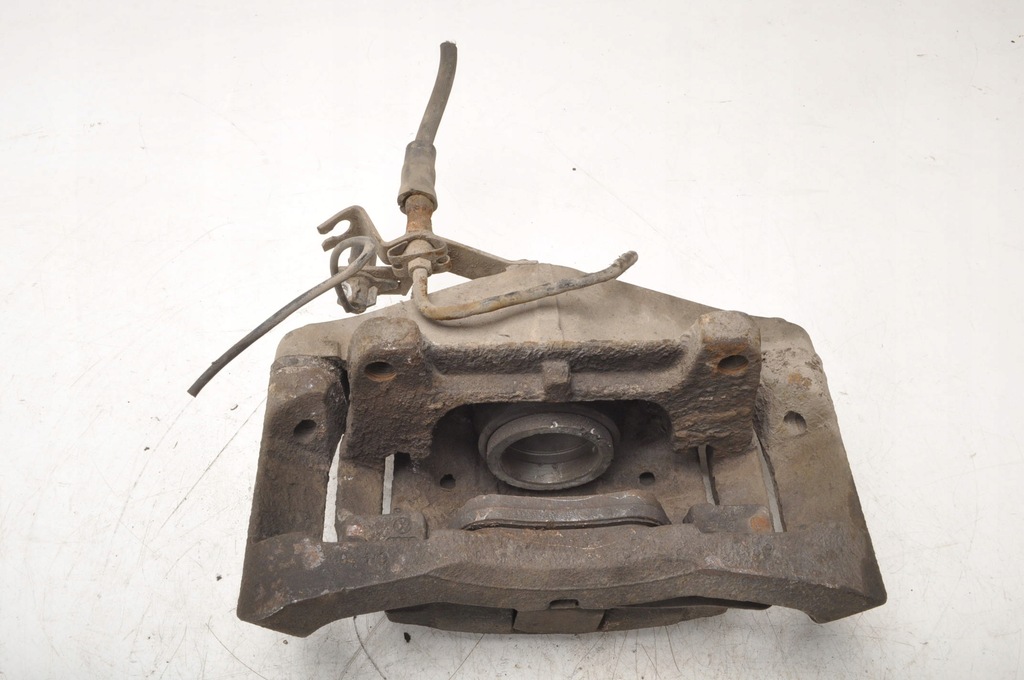 фото №5, Audi a4 b7 2.0 tfsi суппорт тормозной правый перед