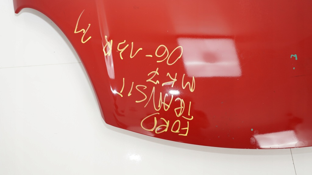 Капот крышка двигателя fiat 500l 12-17r 111 с Разборки