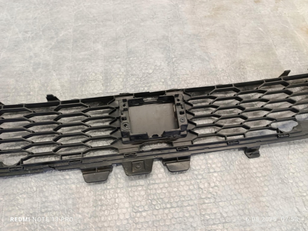 фото №11, Sandero iii 21-24 решітка середня бампера перед радар заглушка bdb стан