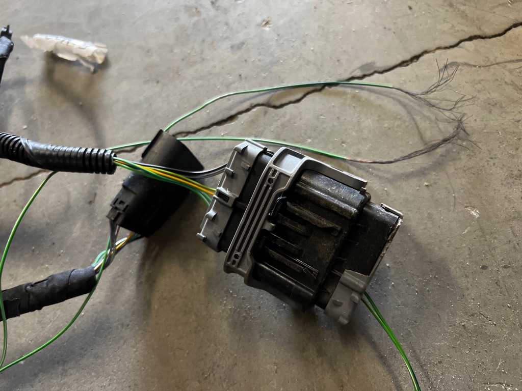 фото №10, Проводка жгут отсек двигателя ford escape mk4 1.5 eb