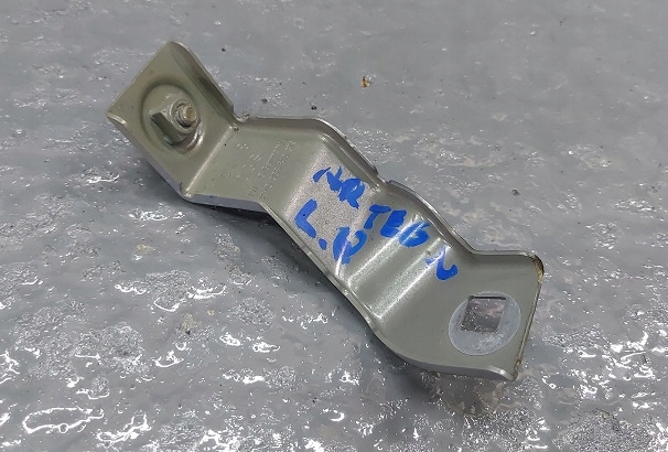 фото №1, Vw arteon кронштейн кронштейн крыла левый перед