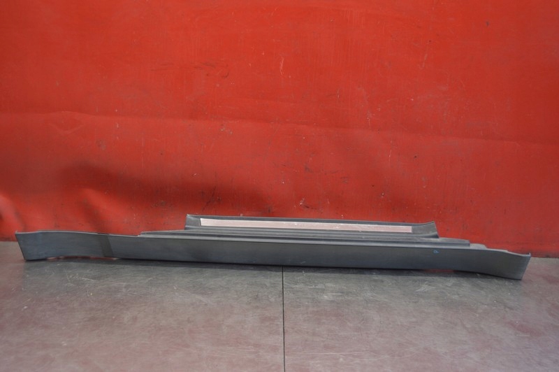 фото №1, Накладка порог правая czarna 1505862 mini cooper one r50 lift 04-06