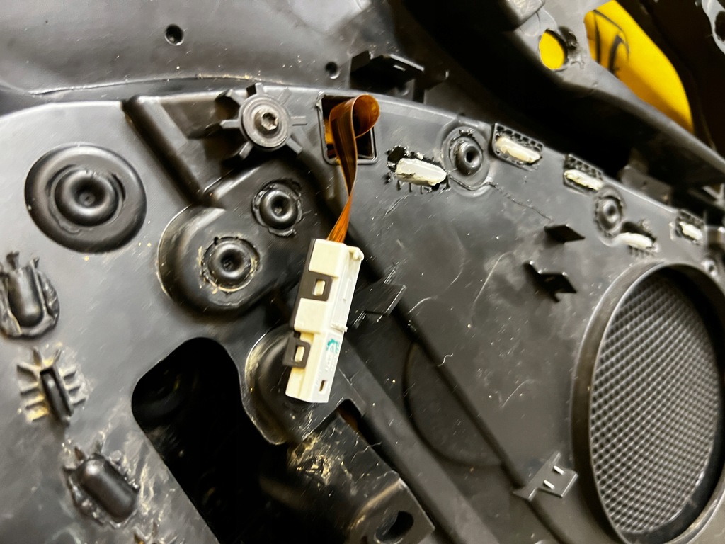 фото №11, Обшивка двері задня лівий bmw 1 f40