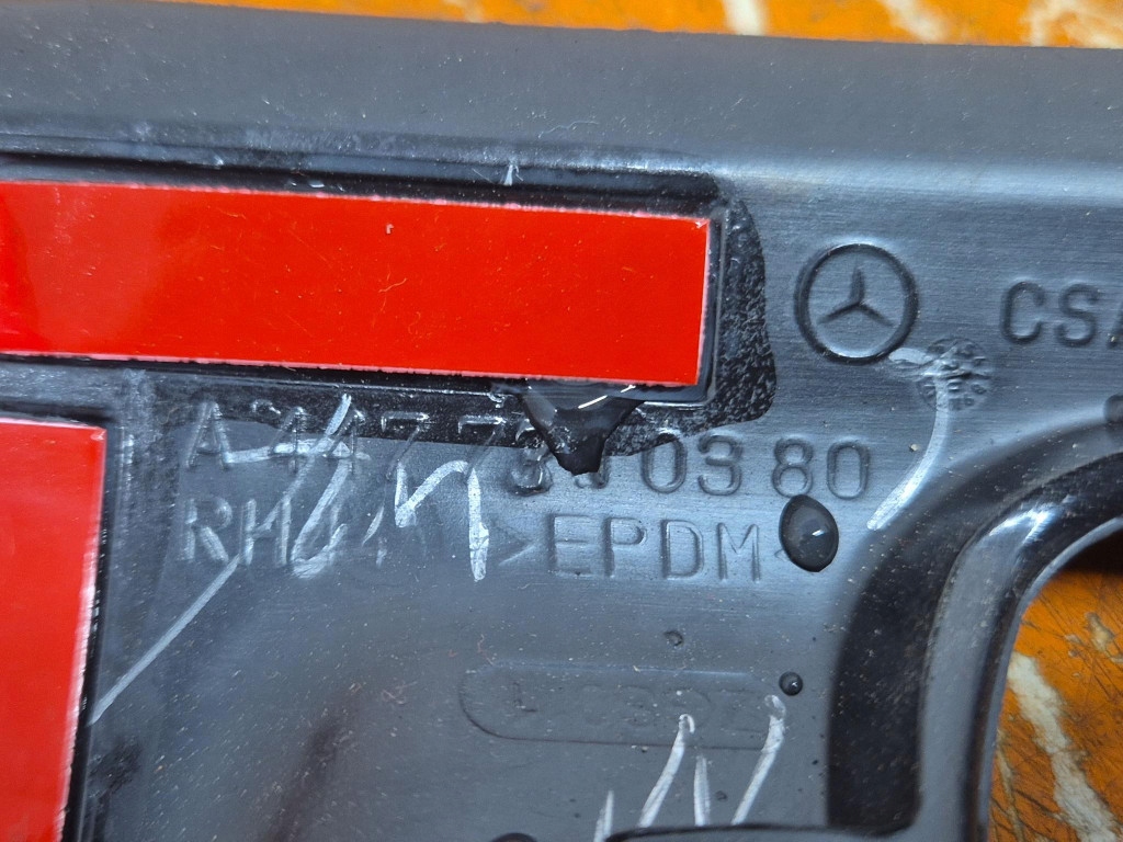 Mercedes vito 447 14- молдинг прокладка двері розсувних права a4477310380 Недорого
