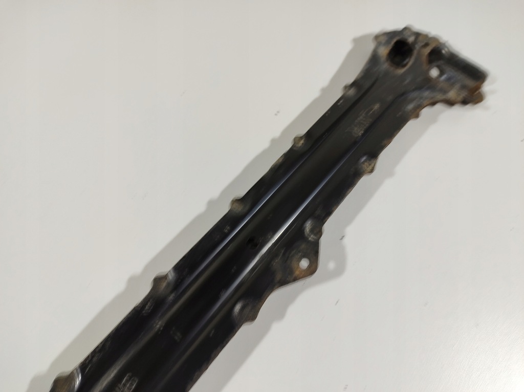 фото №9, Lexus is300h 13r кронштейн балка права