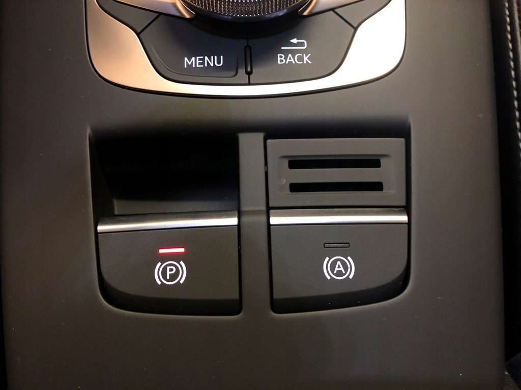 фото №1, Авто тримати audi a3 8v