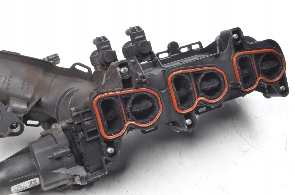Купити Bmw f20 f21 1.5 d колектор впускний  8513854 8637896