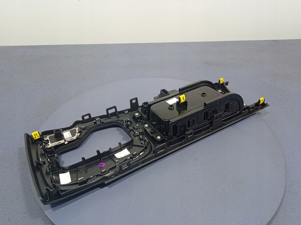 фото №7, Renault megane iv рамка захист тунель середнього 3347001ind