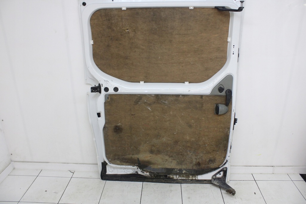 фото №6, Trafic vivaro primastar 2001r- дверь левая левый задняя задние боковой