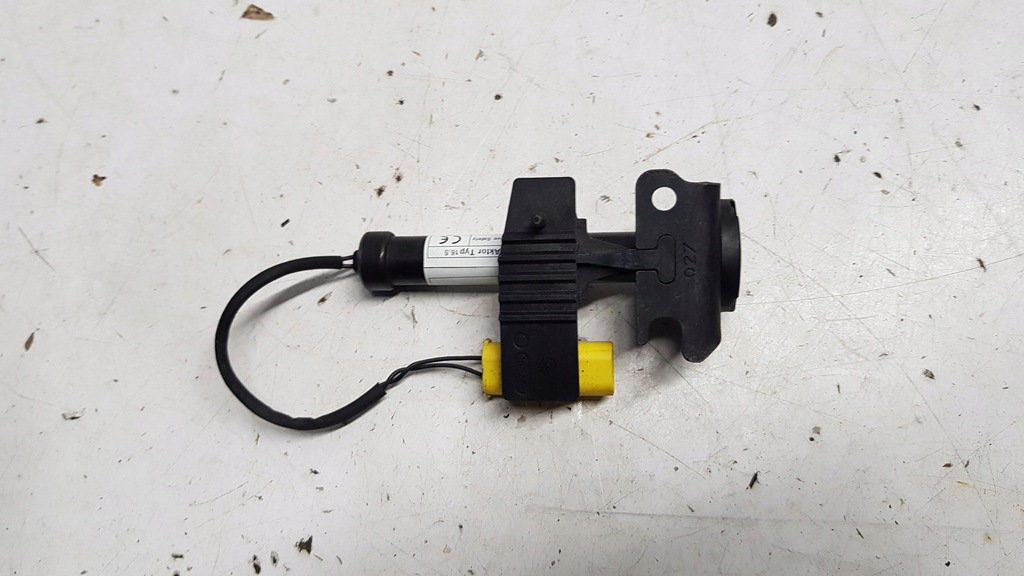 фото №8, Відбійник патрон капот bmw g11