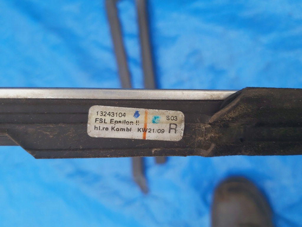 Opel-części | insignia a ущільнювачі двері перед задній комплект  універсал хром 13256887 Зі Шроту