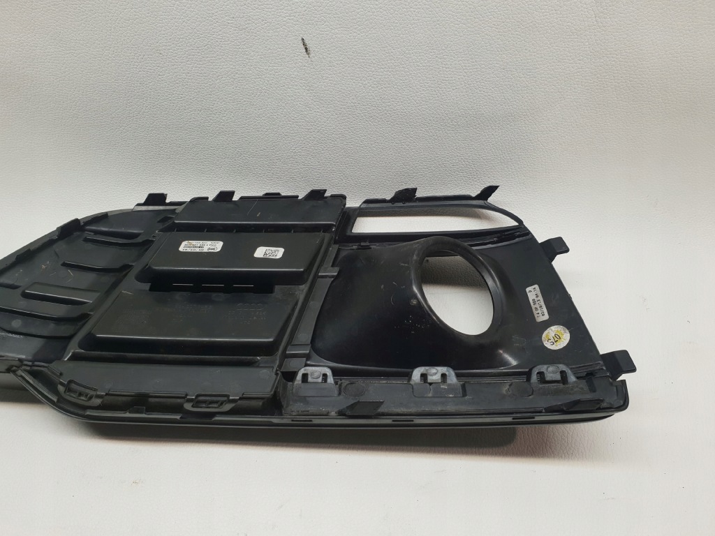 Audi q5 2 s-line 16-20 80a решётка w бампер перед правая 80a807682e в Украине