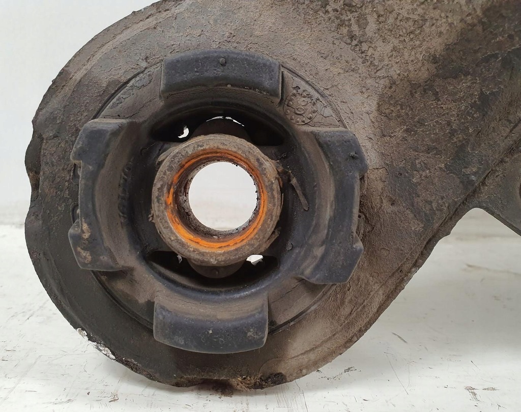 фото №8, Підрамник підрамник балка поперечина перед volvo xc90