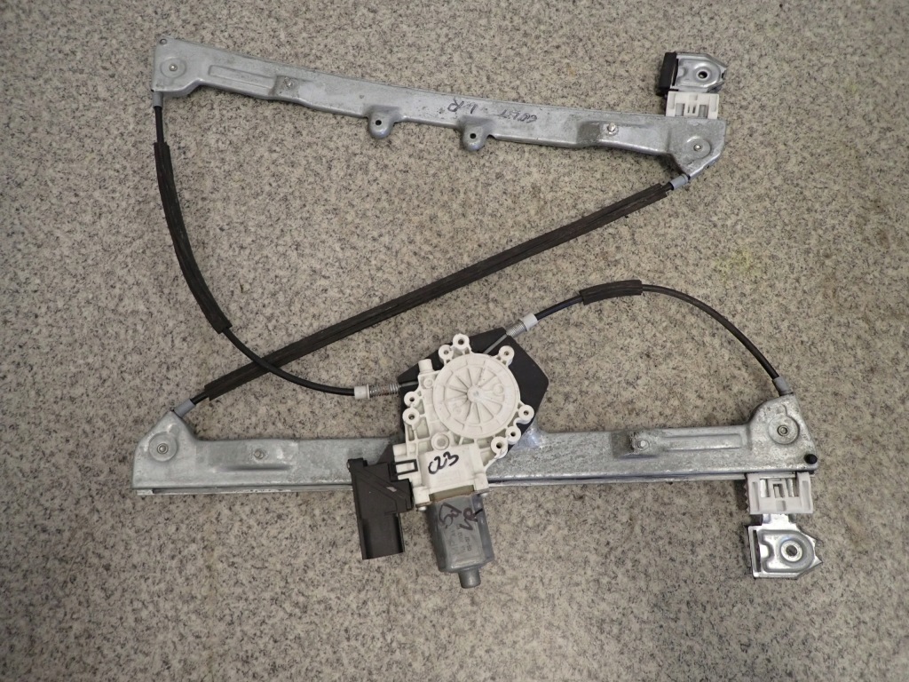 фото №1, Mitsubishi colt 04- подъемник передний правый 6 pin