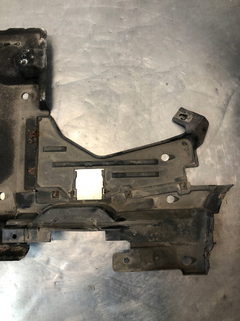 фото №5, Защита кузовная q3 8u 10-18 левая 8u0825207 8u0825213e