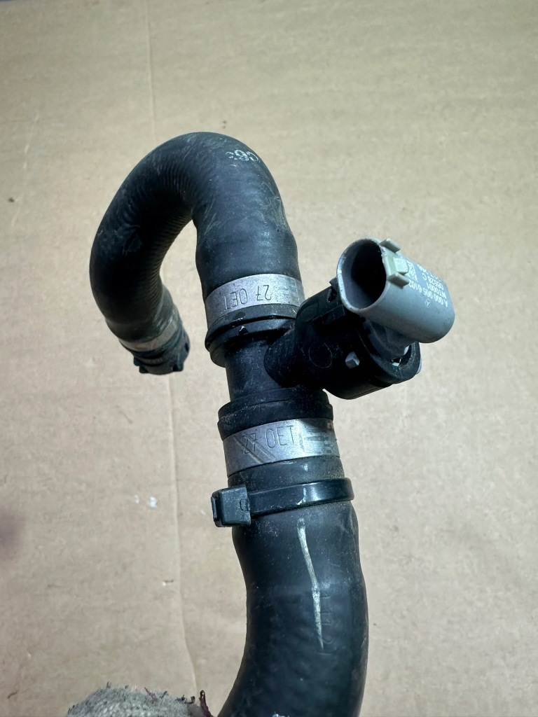 Шланг рідина охолоджуючий, трубка води, рідина mercedes eqa w243, h243 в Україні