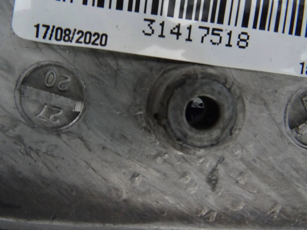 фото №6, Volvo xc60 ii подлокотник туннель