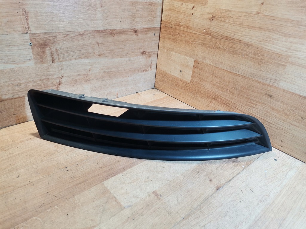 фото №9, Решітка бампера права vw passat b6 3c0853666 05-