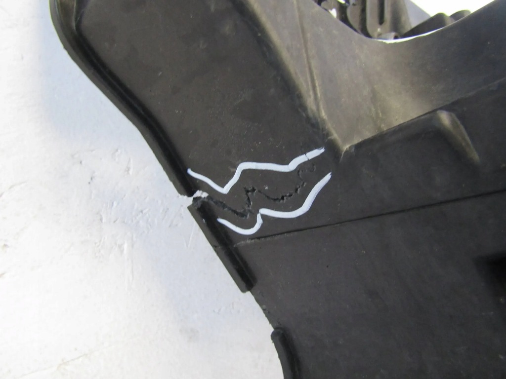 фото №10, Vw polo vi pas передний 17r--