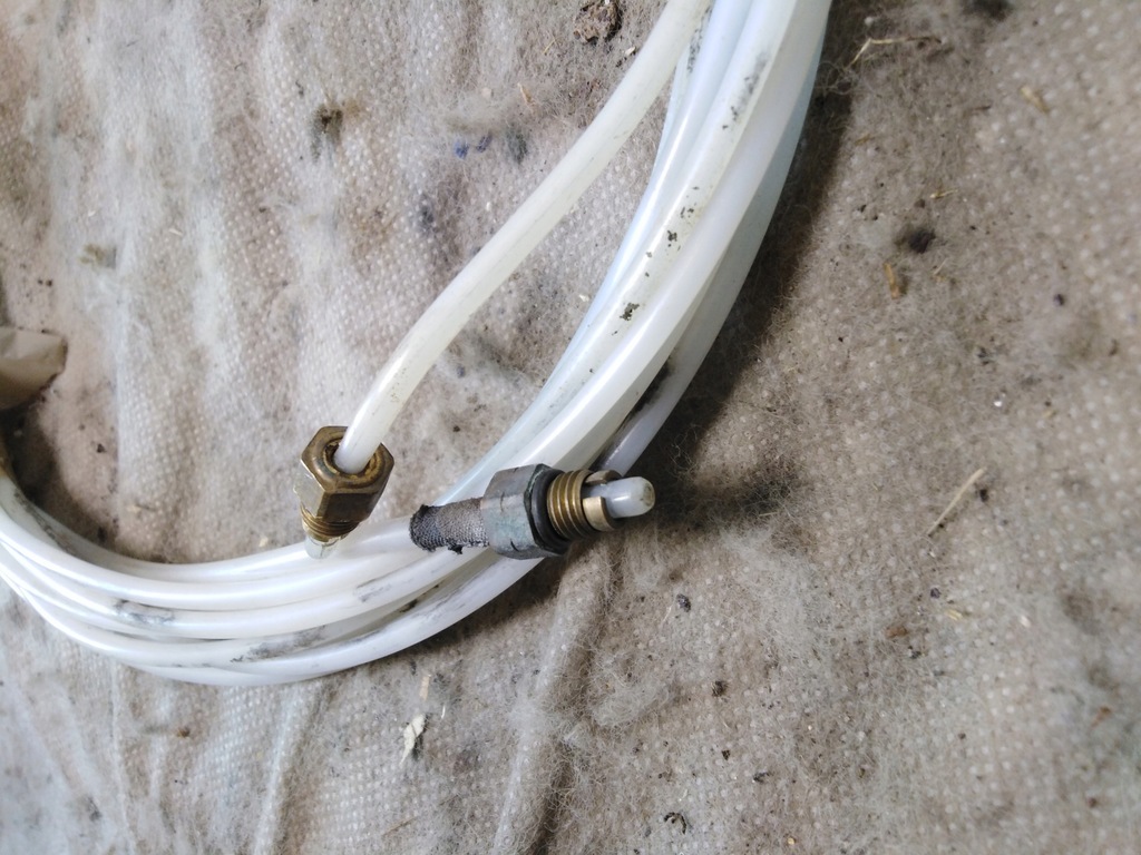 фото №4, Mercedes r w251 3,0 cdi шланг airmatic 644cm задняя