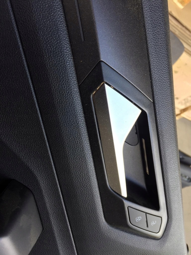 фото №4, Vw t roc обшивки обшивка двері матеріал перед led