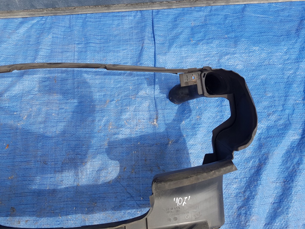 Воздуховод воздуха mercedes r-klasa w251 2515000116 Оригинал