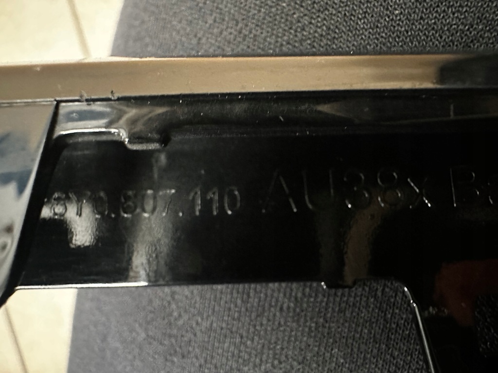 фото №7, Audi a3 8y sline s-line молдинг спойлер бампера перед передня 8y0807110