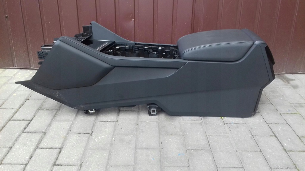 фото №9, Тунель середній підлокітник vw touareg iii шкіра