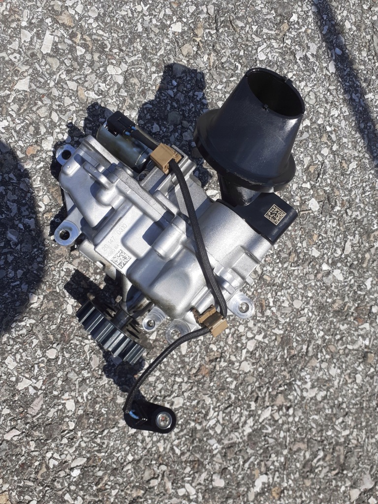 фото №1, Насос масла ford kuga2.0 ecoblue с датчиком