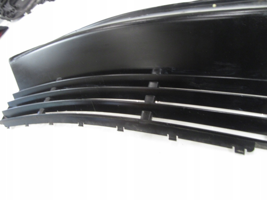 Молдинг решётка бампера перед bmw e34 седан универсал Киев