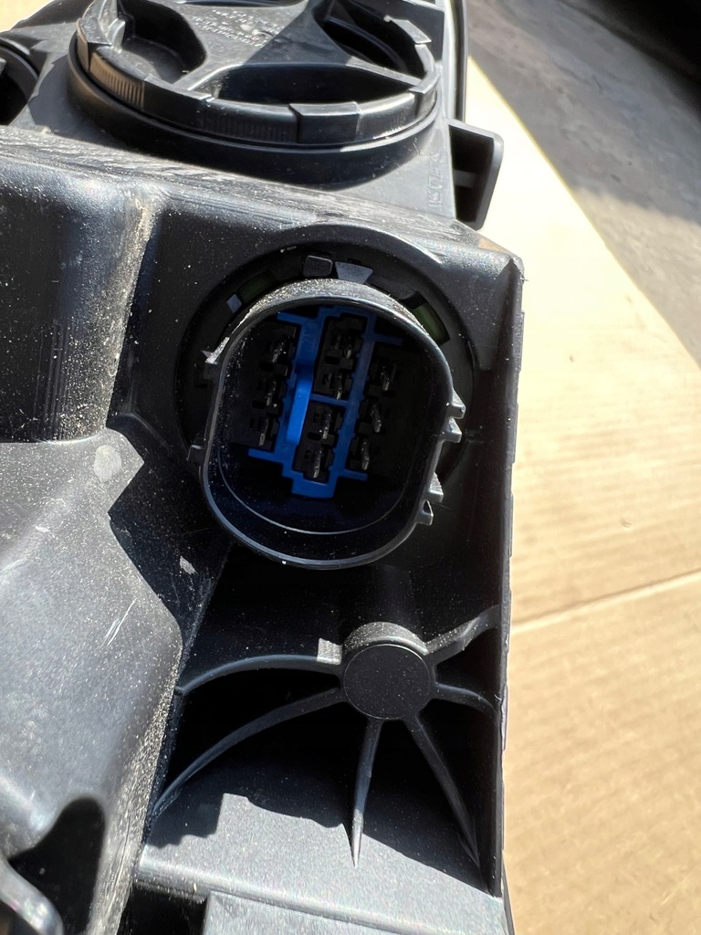 фото №12, Kia stonic лампа правий перед права передня оригінал europ