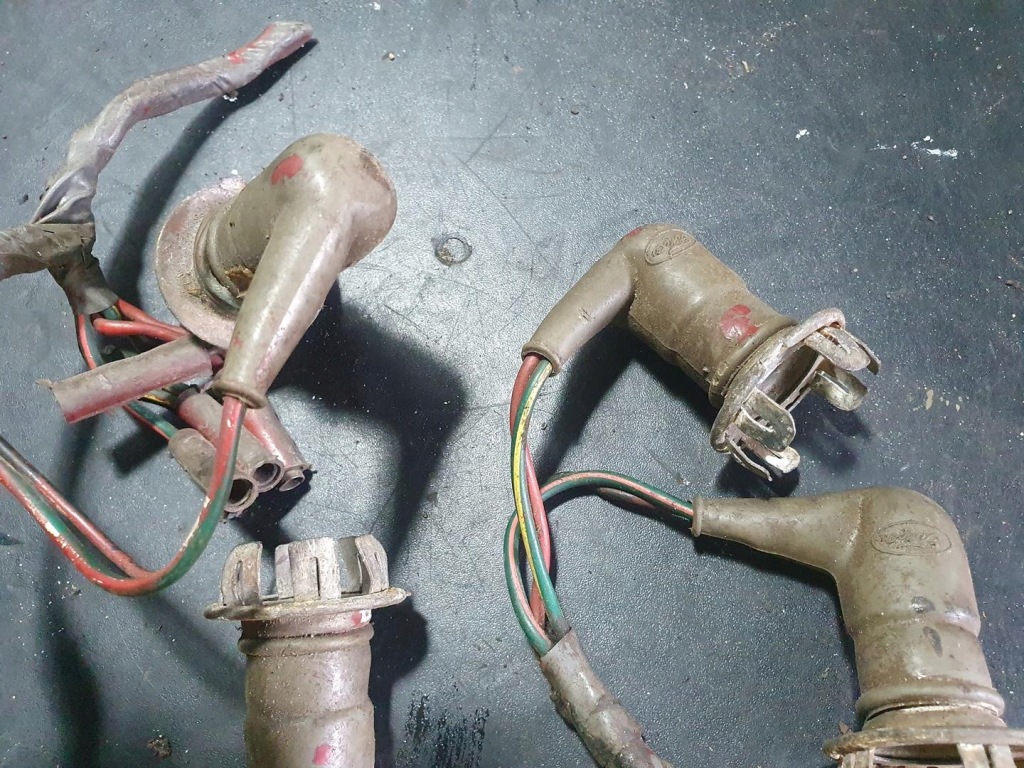 фото №10, Автомобіль ford дроти запалювання комплект 4 szt