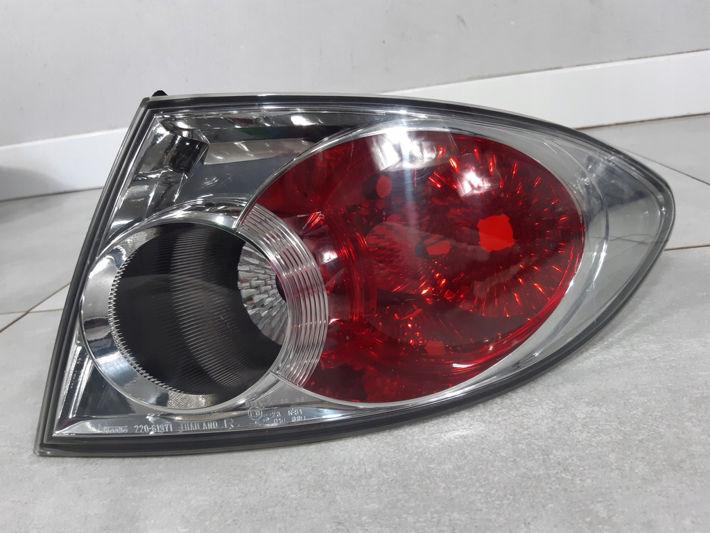 фото №10, Mazda 6 i gg sedan лампа правая задняя задняя 226-61980 220-61971