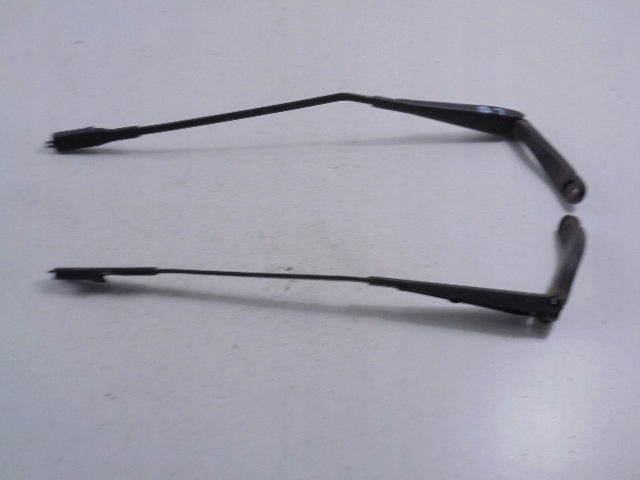 фото №8, Mercedes a w169 рычаг дворники левая правое 5d a1698200240 a1698200140