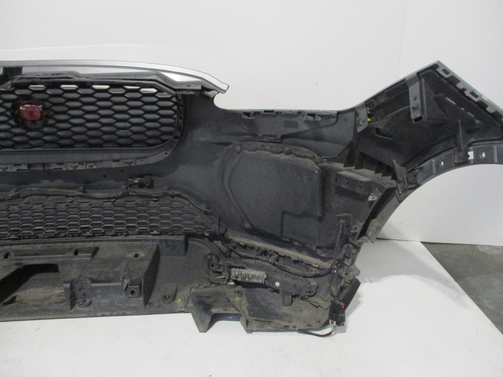 фото №10, Бампер jaguar e pace 4x pdc r-dynamic противотуманная фара led