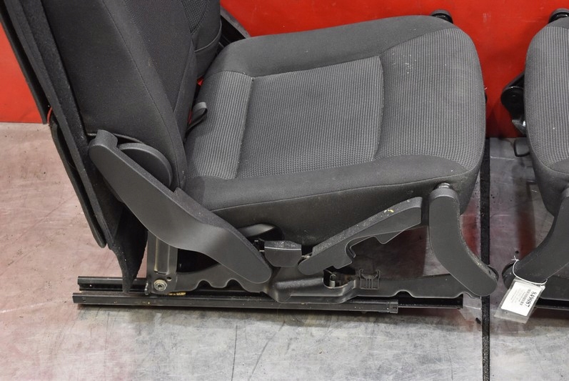 фото №10, Сиденье сиденья пассажира задняя задние iii ряд opel zafira b 05-10