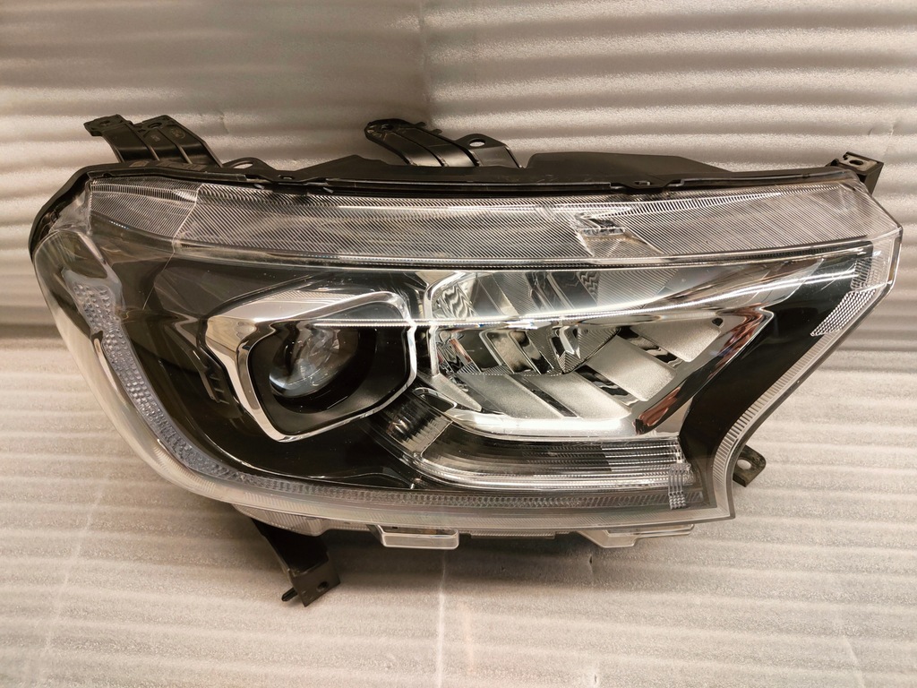 фото №1, Ford ranger 5 lift full led права eu