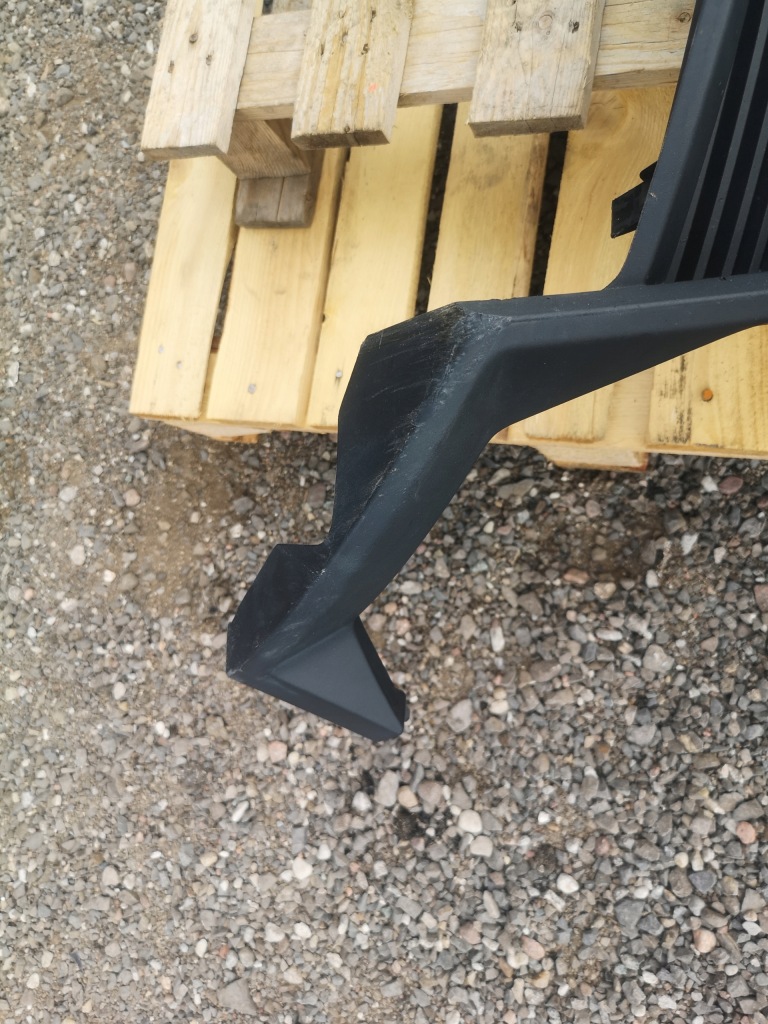 Молдинг накладка бампера решётка радиатора ford mustang gt 10- Цена