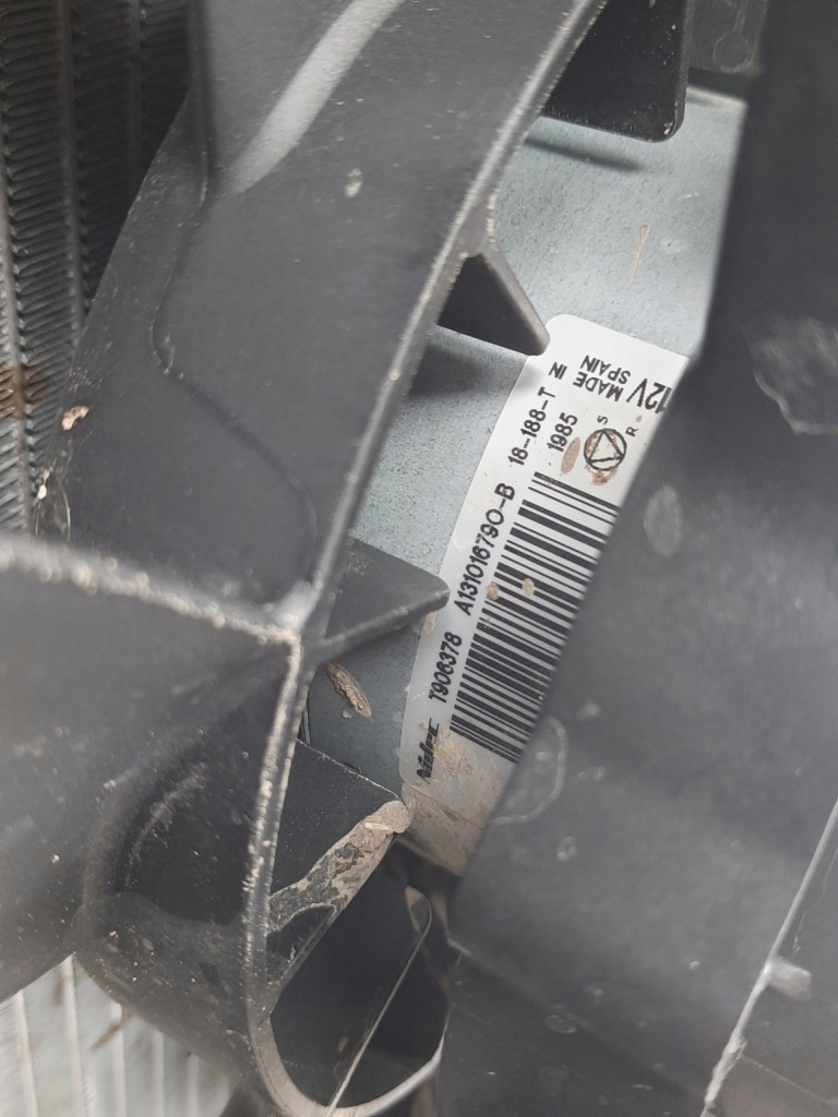 Megane iv 1.5dci радиатор вентилятор комплект . Доставка