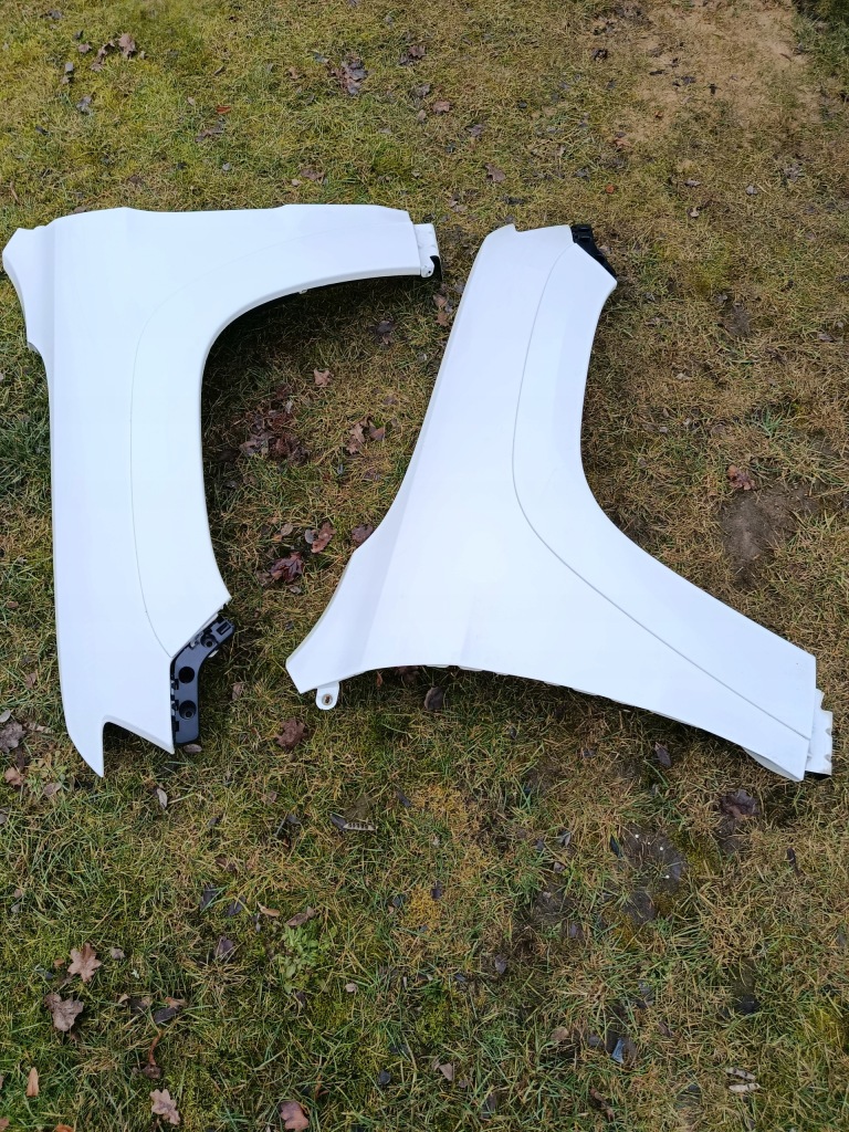 Крыло  левое  перед jeep grand cherokee wk2 summit цвет pw7 Киев