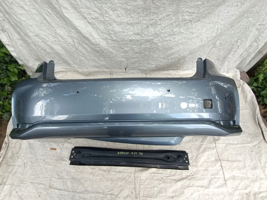 Toyota corolla e21 седан бампер задний kielce gliwice Недорого