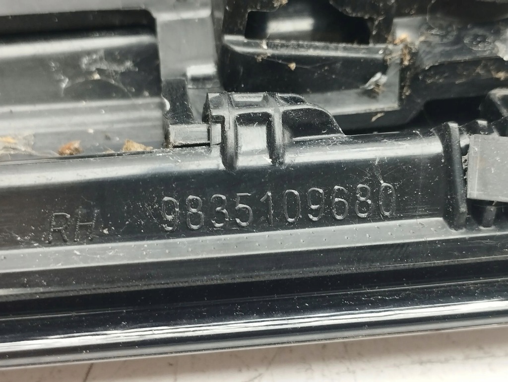 фото №7, Citroen c4 iii e-c4 2021 права сторона відбивач лампи задній