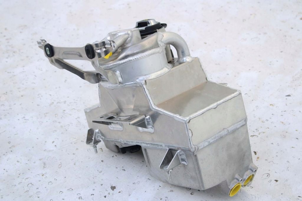 фото №6, Audi r8 ii 4s бак оливи 4s0115373f контейнер lift 4s0 115 373 f 0799076